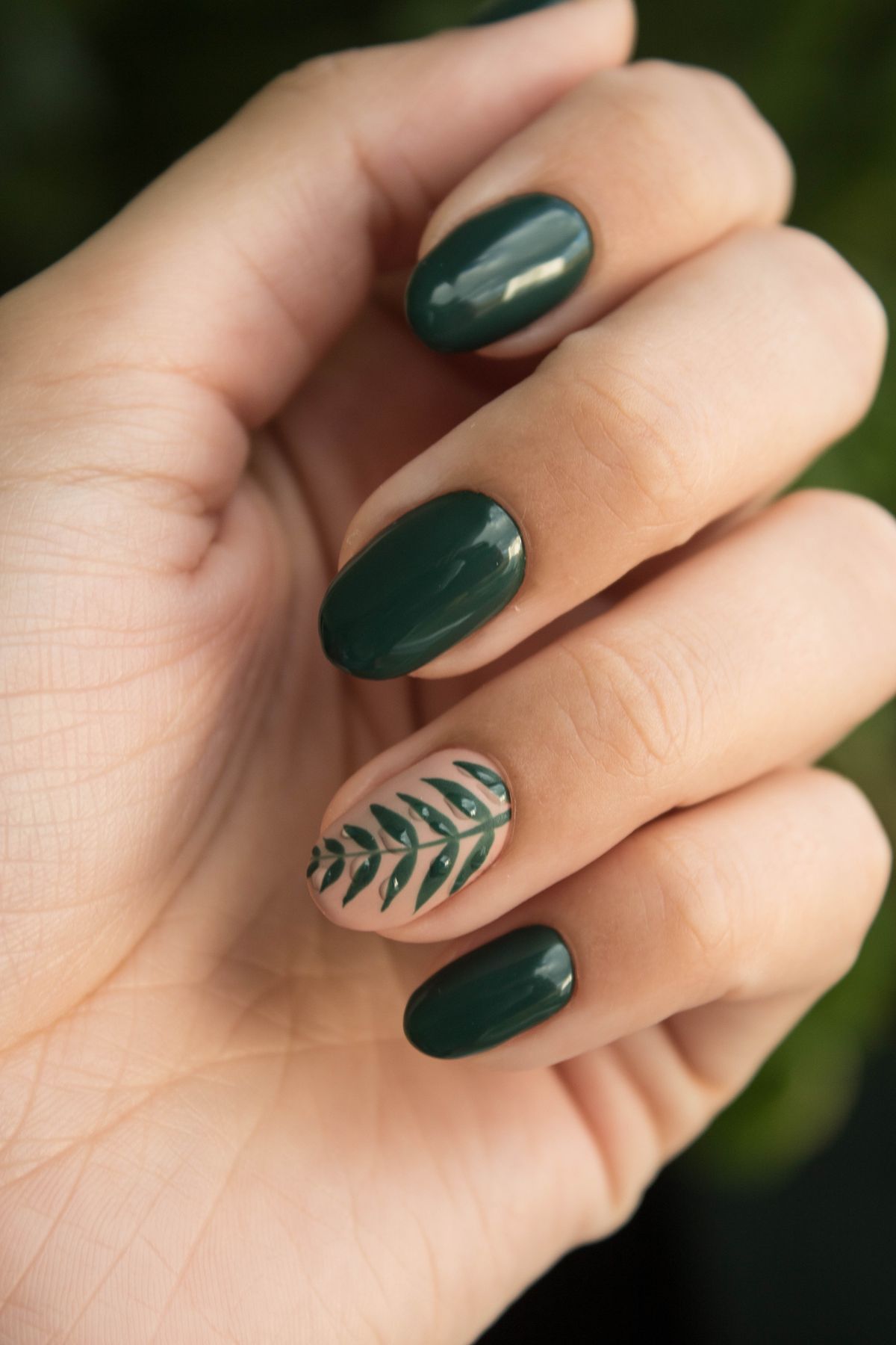Freehand nail art design by Divina Nail Lounge